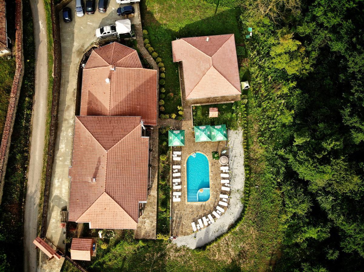 Donkovtsi Family Complex Krisbo酒店 外观 照片