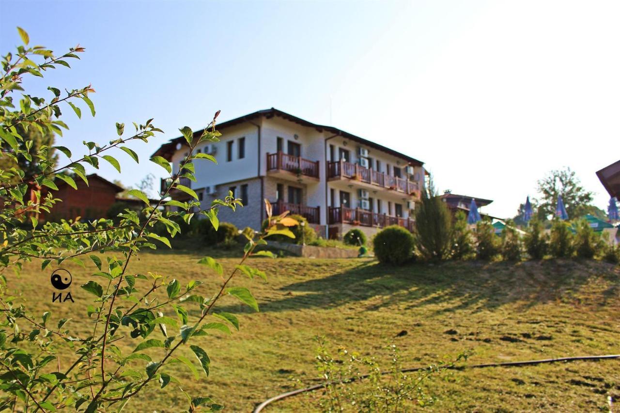 Donkovtsi Family Complex Krisbo酒店 外观 照片